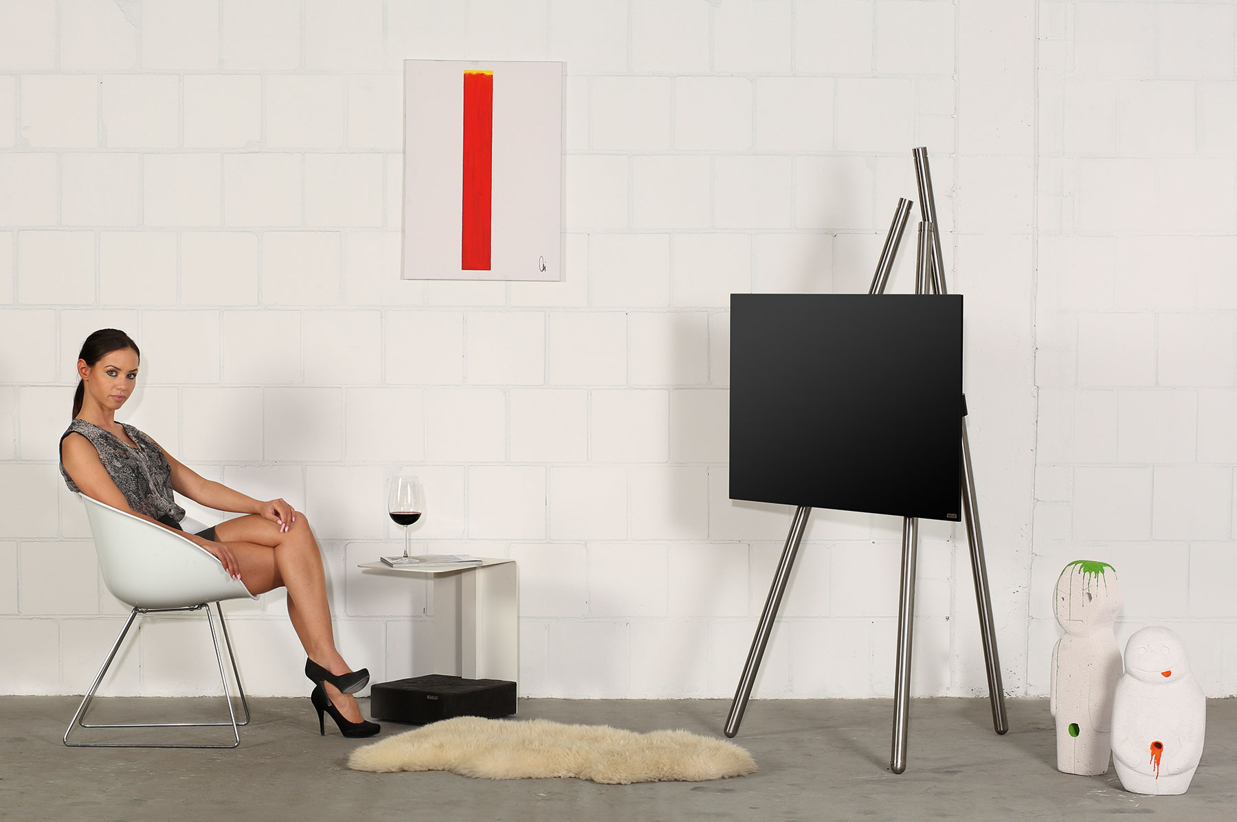 WISSMANN Design TV Standfuß / Ständer Tripod Dreibein ART130 Staffelei WISSMANN Design TV Standfuß / Ständer Tripod Dreibein ART130 Staffelei